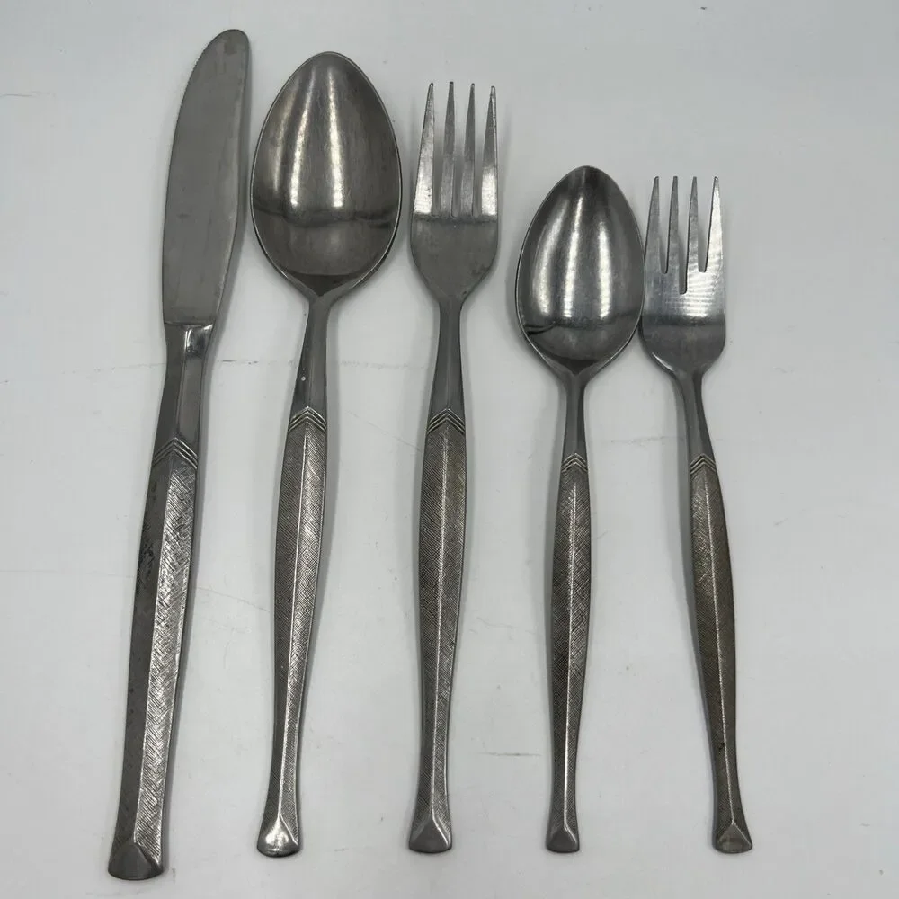 STANLEY ROBERTS SPARTAN TEXTURED STAINLESS FLATWARE CENTER RIDGE JAPAN 5 Pieces